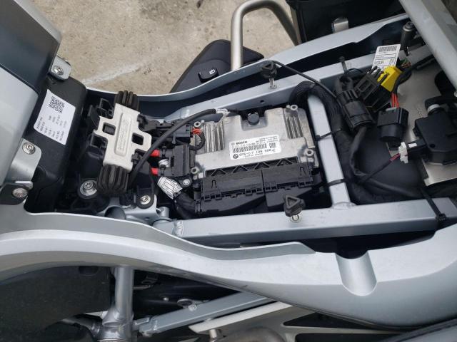 2022 BMW R 1250 RT - WB10L030XN6F69476
