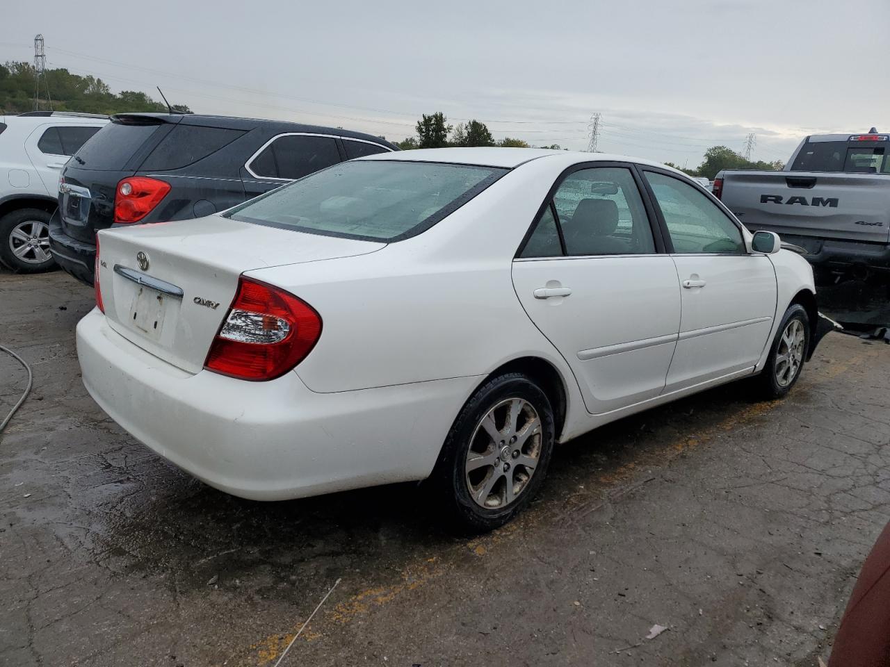 JTDBE32KX40252614 2004 Toyota Camry Le