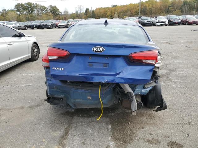 3KPFK4A70JE180581 | 2018 KIA FORTE LX