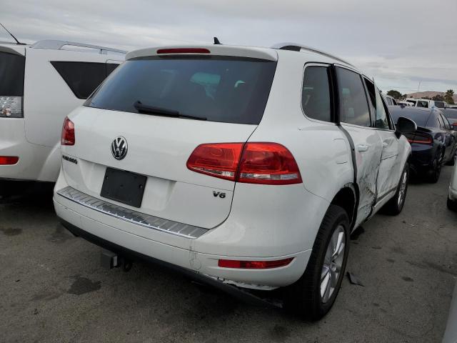 2014 Volkswagen Touareg V6 VIN: WVGEF9BP6ED006559 Lot: 70932063