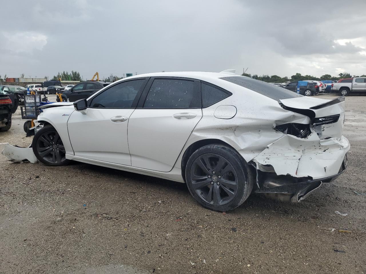 19UUB5F54MA005568 Acura TLX TECH A 2