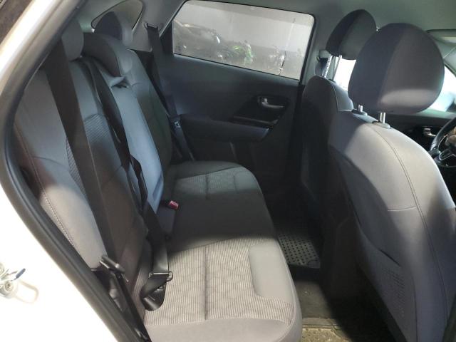 KNDCB3LC2N5500640 KIA NIRO LX