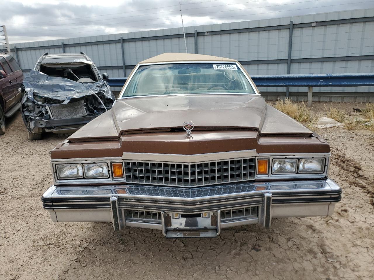 6D69S7Q204566 1977 Cadillac Deville