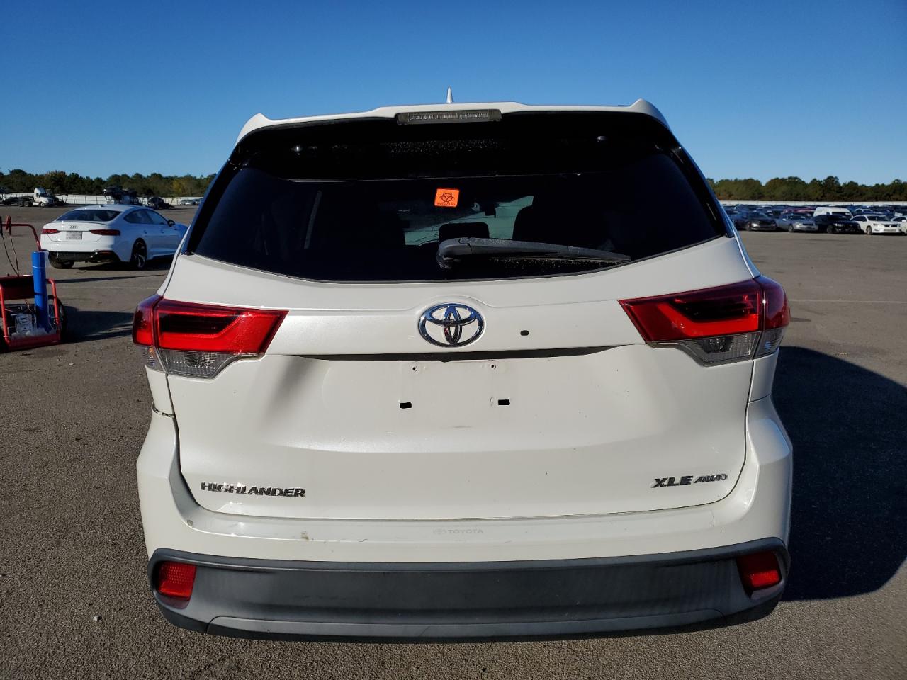 5TDJZRFH8KS572722 TOYOTA HIGHLANDER 2019