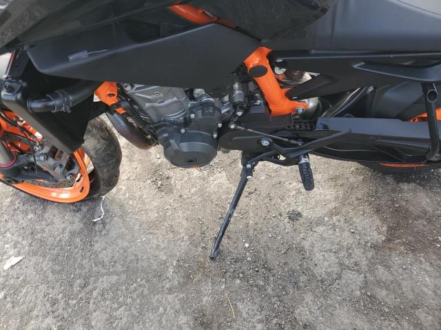 2022 KTM 890 DUKE R VBKTU9406NM830318