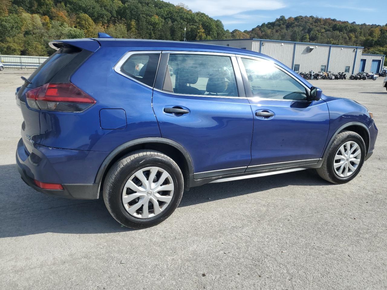 KNMAT2MV4JP518456 NISSAN ROGUE 2018