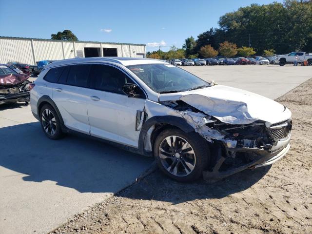 2018 Buick Regal Tourx Essence VIN: W04GV8SX4J1118566 Lot: 71043693