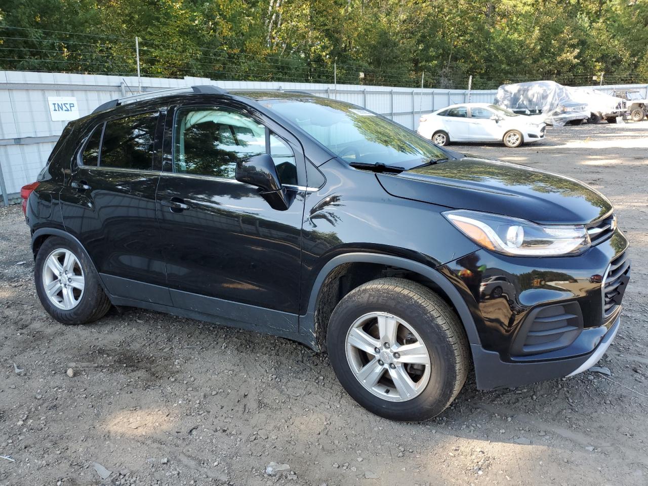 3GNCJPSB7KL367427 Chevrolet Trax 1LT 4