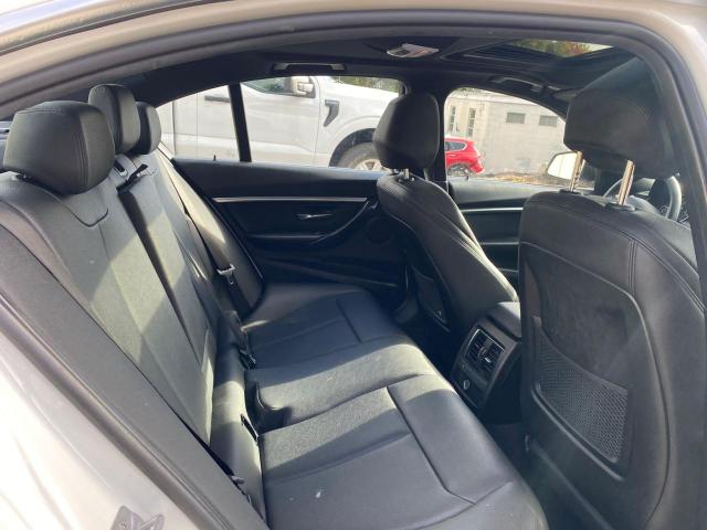 WBA8D9C57JEM33139 BMW 330 XI