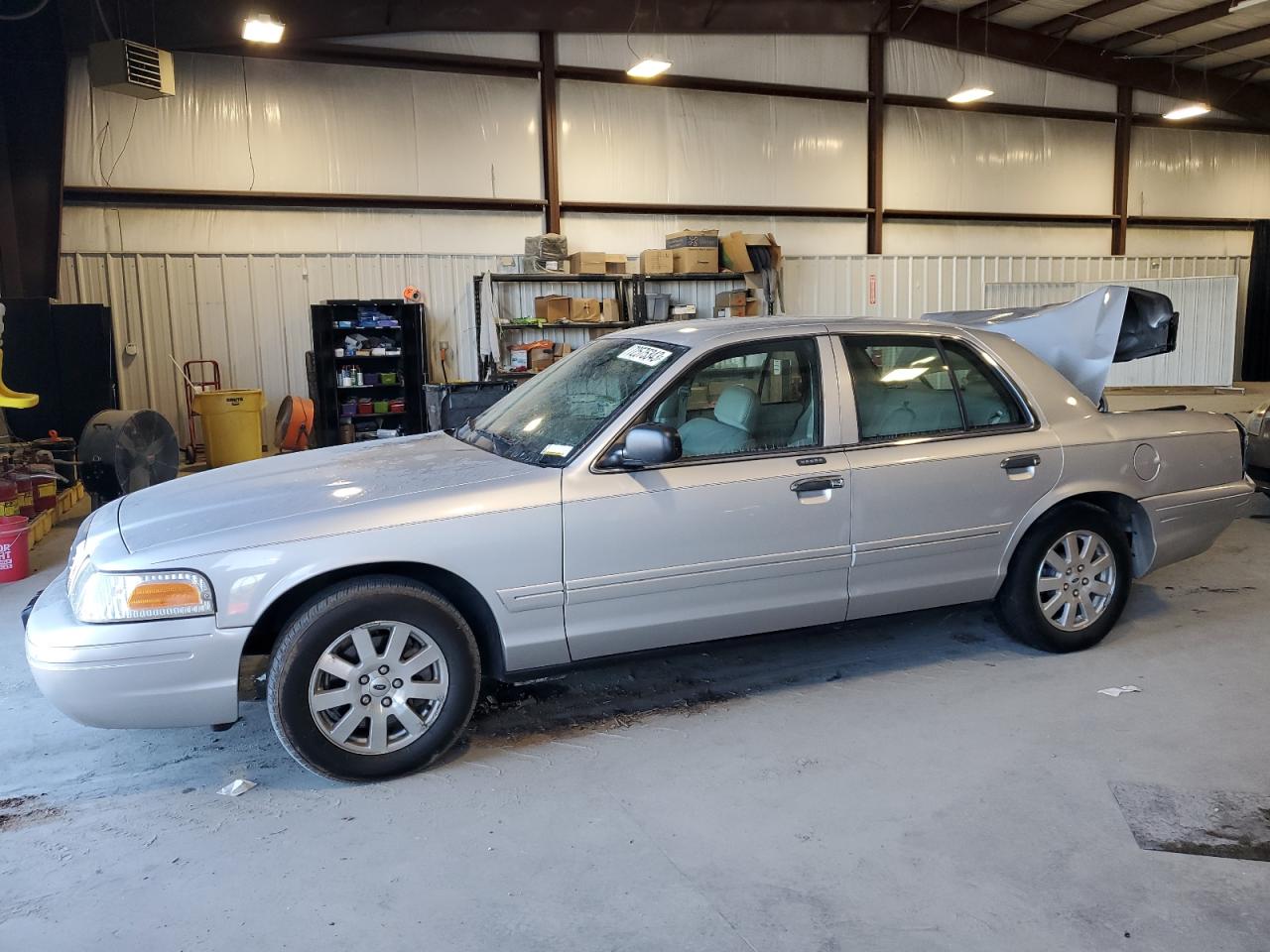 Crown Victoria LX Detective