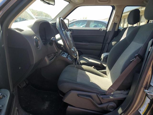1C4NJPFA3GD649032 Jeep Patriot Latitude