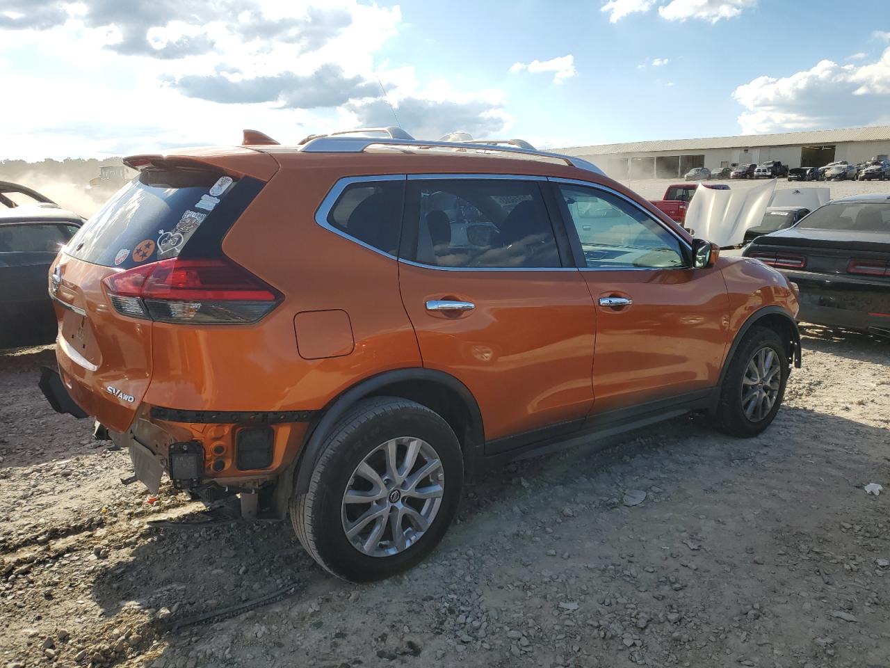 JN8AT2MV9HW265381 NISSAN ROGUE 2017