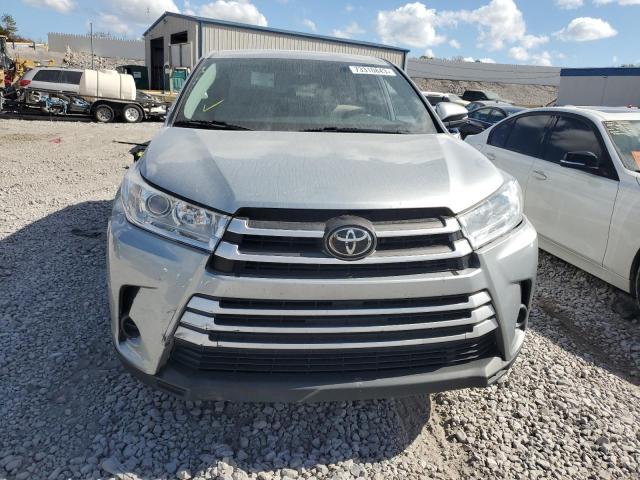 VIN 5TDZARFH0KS053819 2019 Toyota Highlander, LE no.5