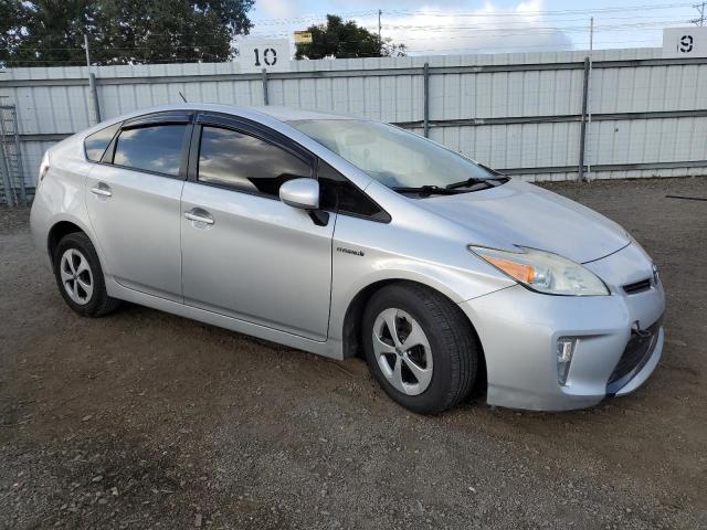 Vin: jtdkn3duxe0377984, lot: 69989523, toyota prius 20144