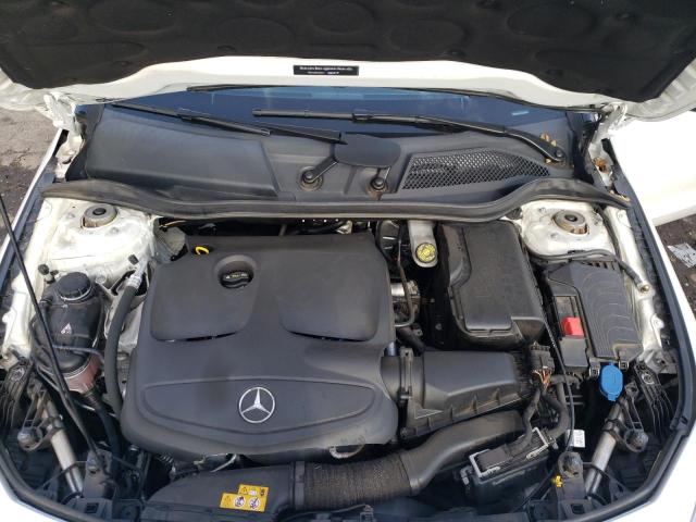 WDDSJ4GB4KN759640 Mercedes-Benz CLA 250 4MATIC