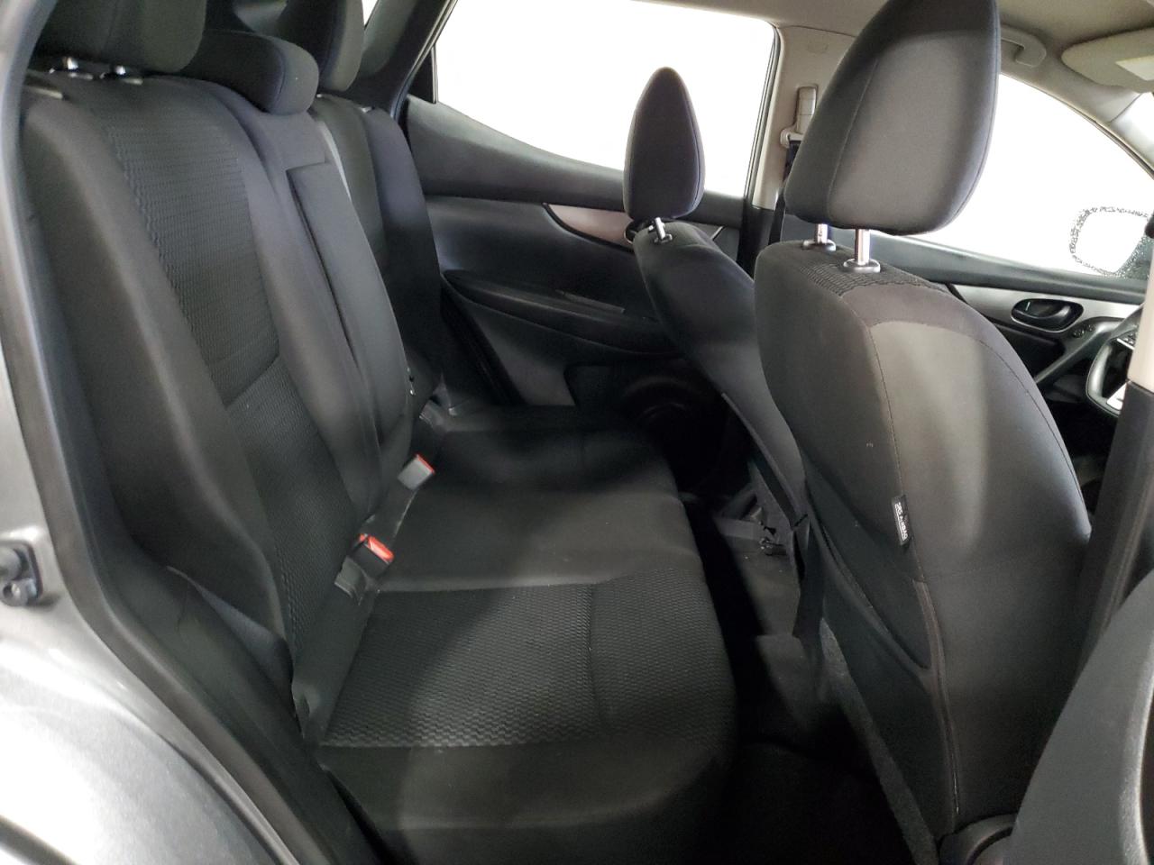 JN1BJ1CP0JW163530 NISSAN ROGUE 2018