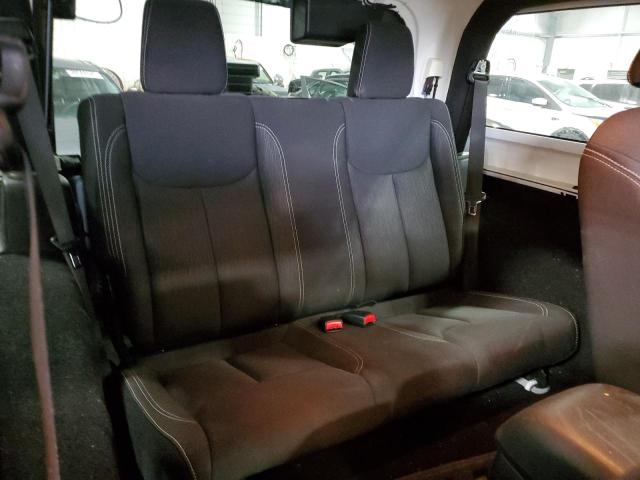 1C4GJWBG5JL922871 Jeep Wrangler Sahara