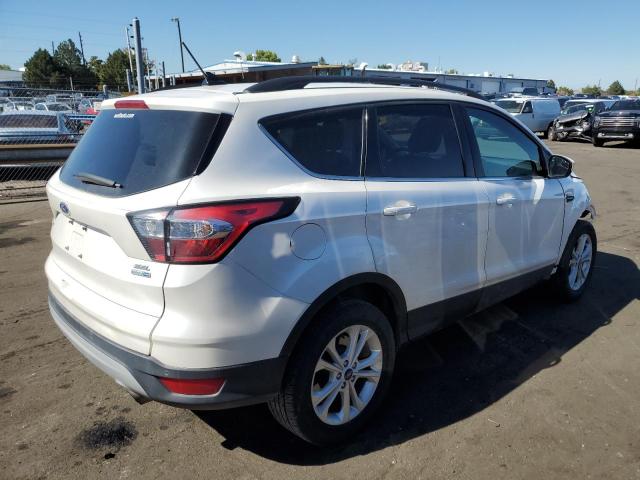 1FMCU9HD3JUA29754 2018 FORD ESCAPE, photo no. 3