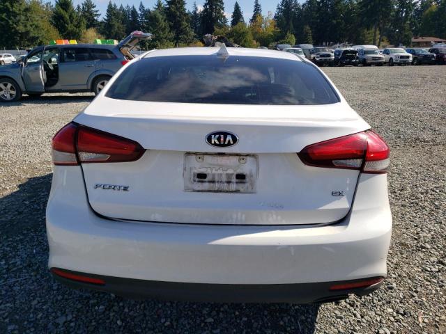 3KPFL4A88JE200937 KIA FORTE EX