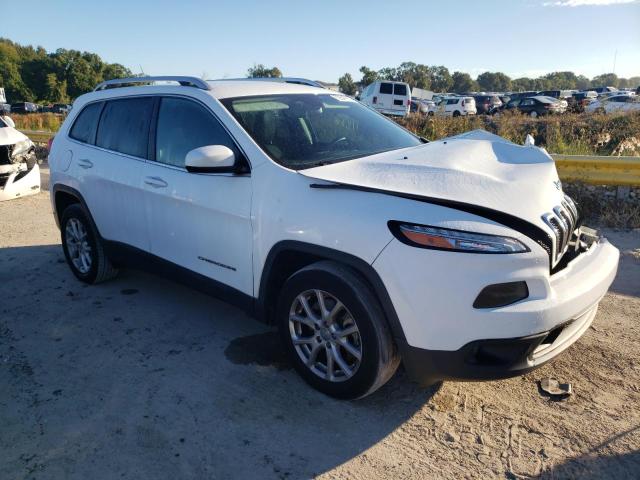 1C4PJLCB8GW201209 Jeep Cherokee Latitude