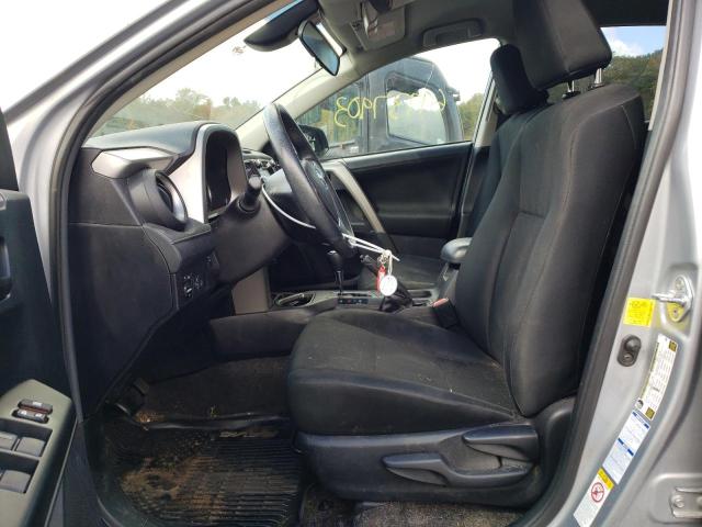 2T3BFREV7JW710851 Toyota RAV4 LE