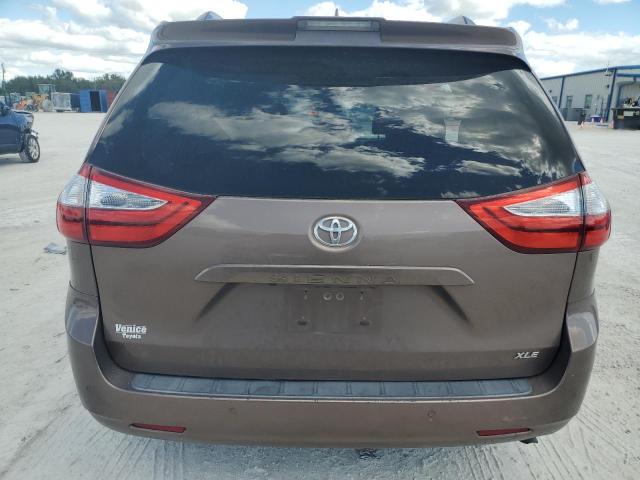 5TDYZ3DC8JS905373 Toyota SIENNA XLE