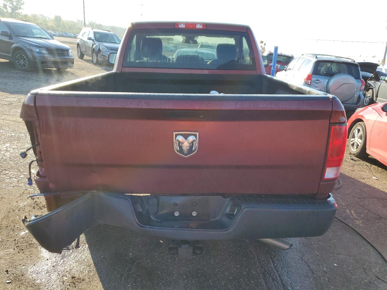 3C6JR6AT6HG677929 2017 Ram 1500 St