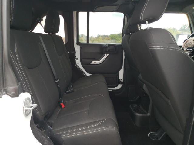 1C4BJWEG4FL757747 Jeep Wrangler Unlimited Sahara