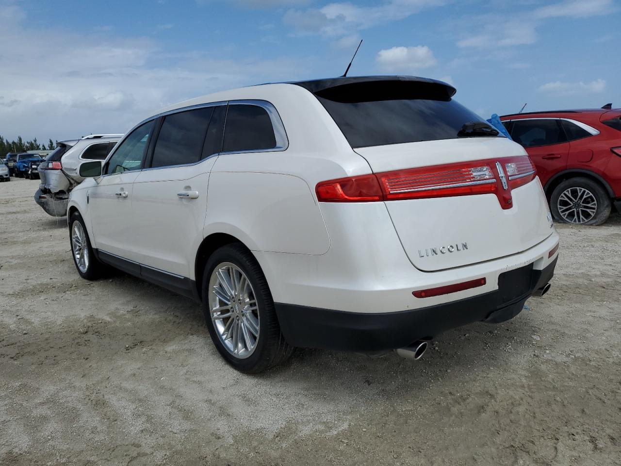 2lmhj5at9fbl02531 2LMHJ5AT9FBL02531 2015 Lincoln Mkt