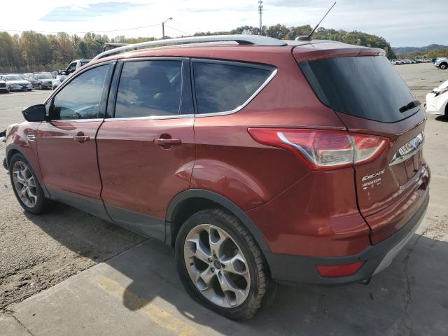 1FMCU0J94EUD23560 Ford Escape Titanium