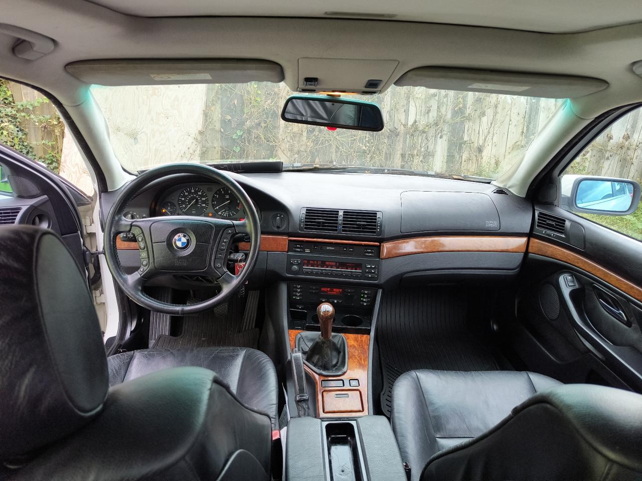 WBADM5338XBY15406 1999 BMW 528 I