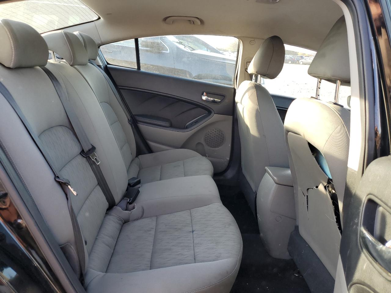 knafk4a61f5375094 KNAFK4A61F5375094 2015 Kia Forte Lx