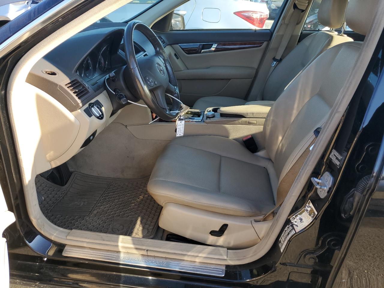WDDGF8BB4AF460485 2010 Mercedes-Benz C 300 4Matic