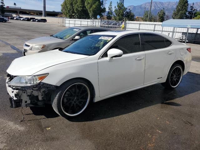 2014 Lexus ES 300h 