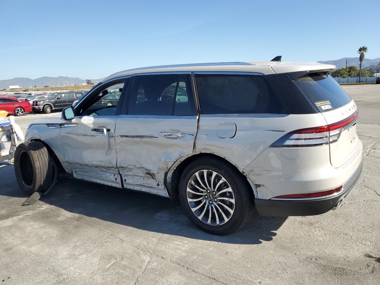 5LM5J7WC7NGL16418 Lincoln Aviator RE 2