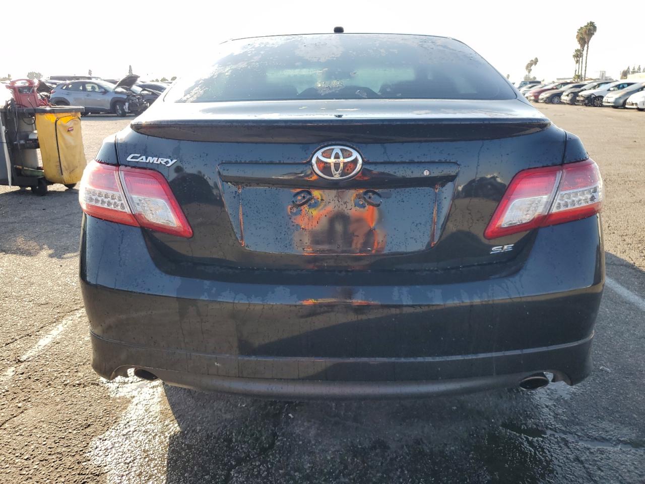 4T1BF3EKXBU157092 2011 Toyota Camry Base