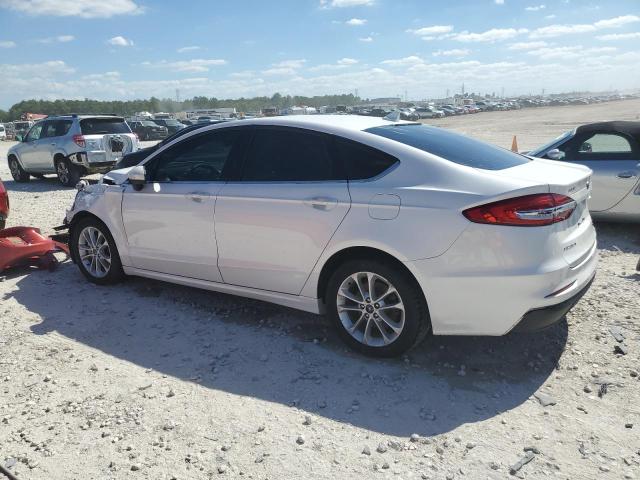 3FA6P0HD5KR129955 Ford Fusion SE 2