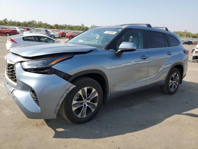 VIN 5TDKDRBH8PS038927 2023 Toyota Highlander, L no.1