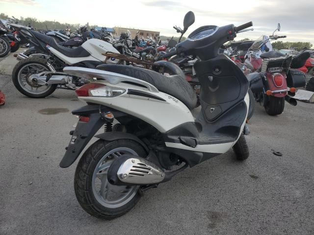 2018 PIAGGIO FLY ZAPC526B6J7002314