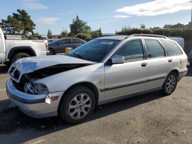 2000 Volvo V40 