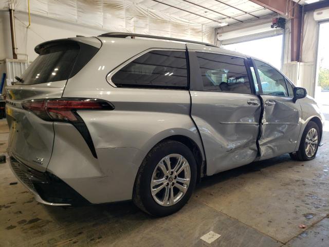 2022 TOYOTA SIENNA XSE - 5TDDSKFC8NS064882