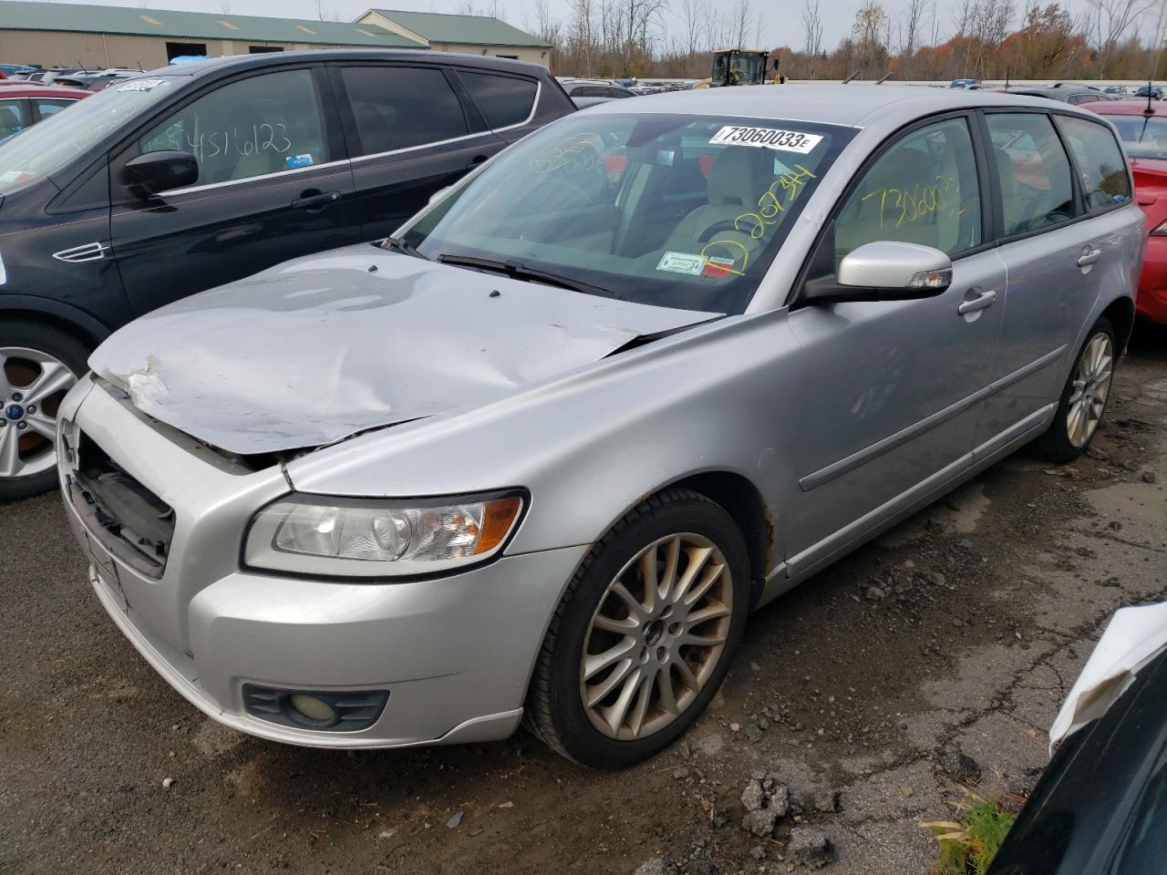 yv1672mw7b2636187 YV1672MW7B2636187 2011 Volvo V50 T5