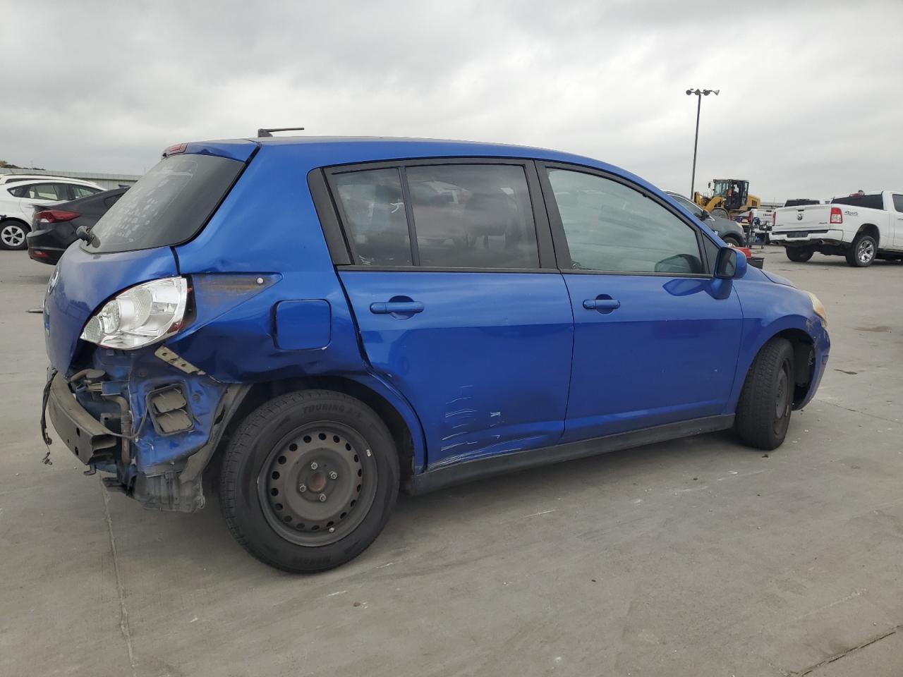 3N1BC1CP5BL370223 2011 Nissan Versa S