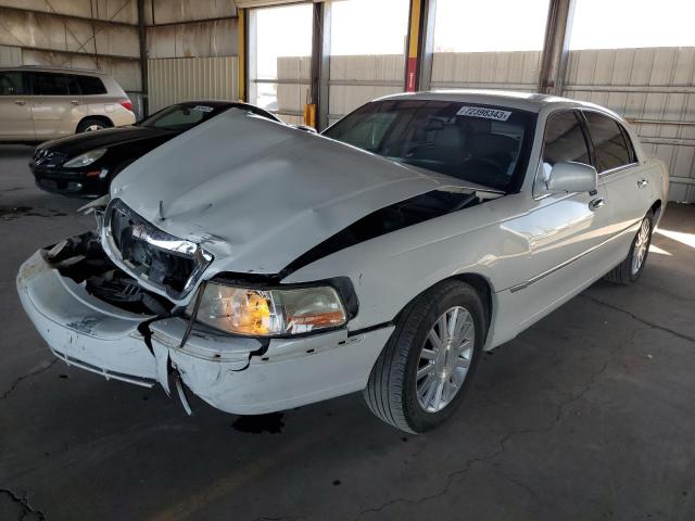 2003 Lincoln Town Car Executive