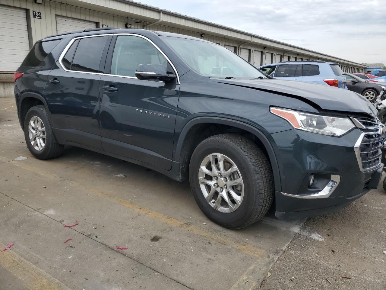 1GNERHKW3KJ132296 Chevrolet Traverse L 4