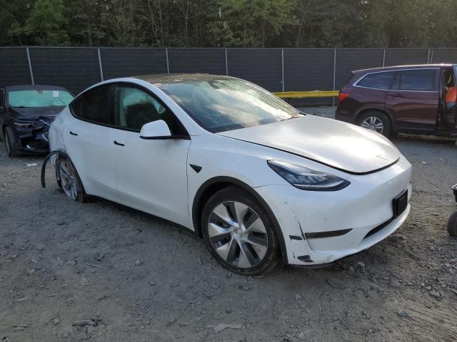 7SAYGAEE9NF315321 Tesla Model Y  4