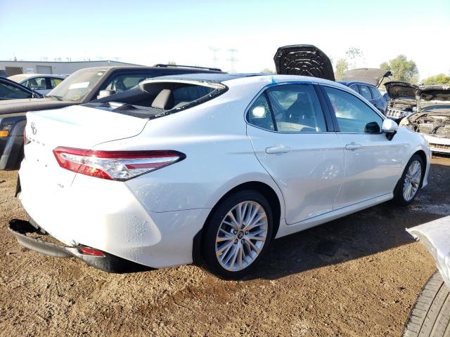  TOYOTA CAMRY 2018 Білий