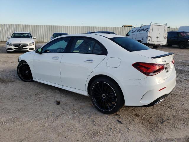 WDD3G4FB5KW018038 Mercedes-Benz A 220 4matic