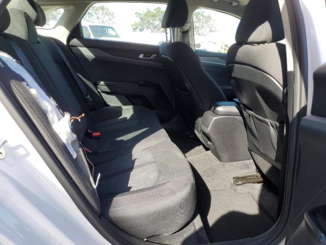 5XXG14J21NG144536 KIA K5 LXS