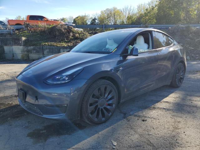 7SAYGDEF8PF710636 Tesla Model Y 